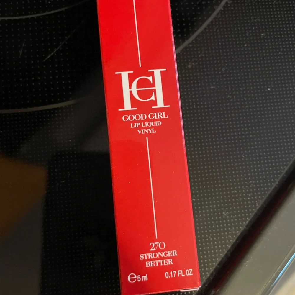 Carolina Herrera Liquid Lip Vinyl - Picture 2 of 9